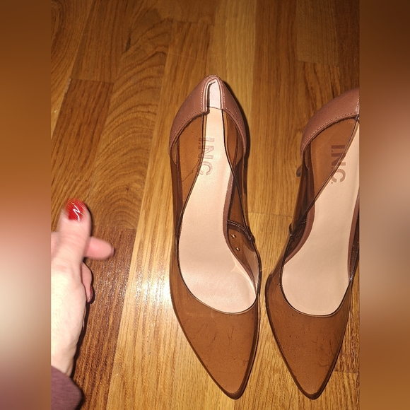 INC International Concepts Women's Tan Heels - Picture 6 of 7